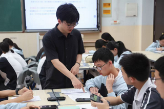 1778825654509649.png 数智融课堂 研思促成长(图文)(1)651.png