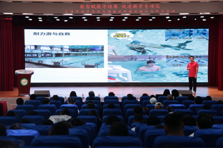 08黄浦区团队-蝶泳展示与研讨7.JPG