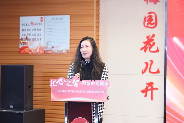 1780639119342871.jpg 领导.jpg