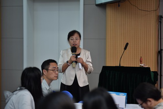 1781506420175914.jpg 10 许建华老师做专家点评.JPG